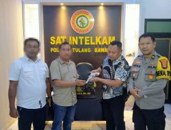 Satuan Intelkam Polres Tulang Bawang Menerima Penyerahan Senpi Ilegal dan Amunisi Aktif, AKP Dartiyo: Kami Berikan Apresiasi